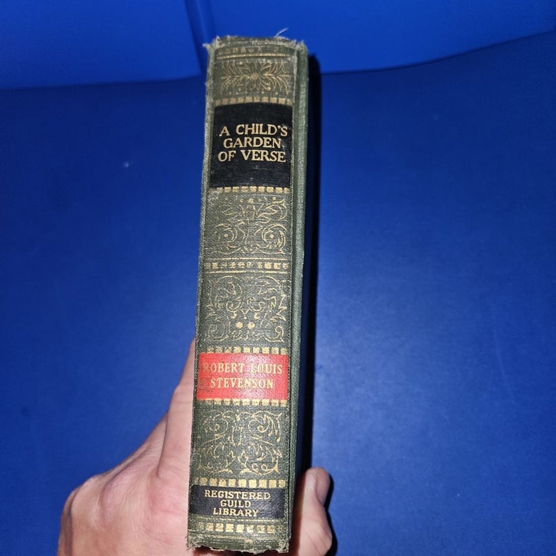 A Children's Garden of Verse: The Works of ROBERT LOUIS STEVENSON