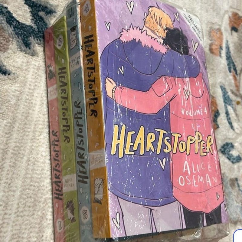 Heartstopper #1-4 Box Set by Alice Oseman , Paperback