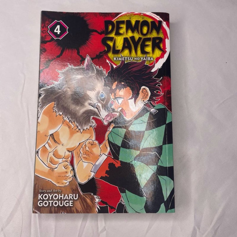 Demon Slayer: Kimetsu No Yaiba, Vol. 4