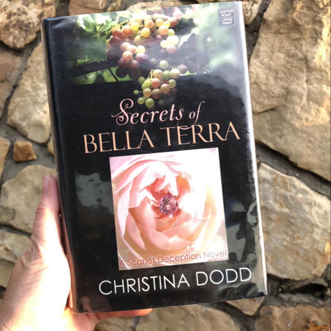 Secrets of Bella Terra LARGE PRINT