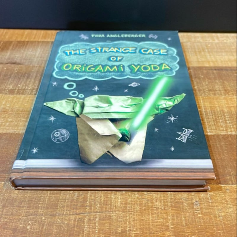 The Strange Case of Origami Yoda (Origami Yoda #1)