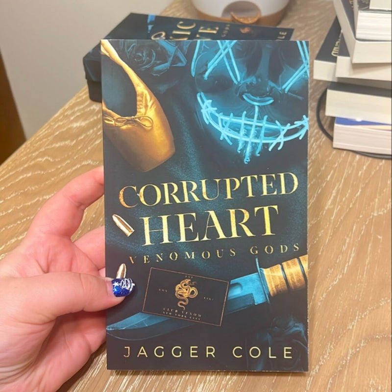 Corrupted Heart: Alternate Cover Print Edition