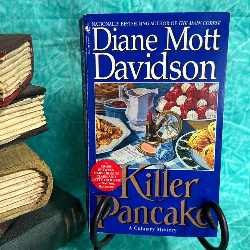 Diane Mott Davidson 2 book bundle