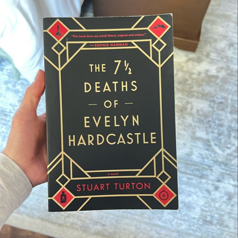 The 7½ Deaths of Evelyn Hardcastle