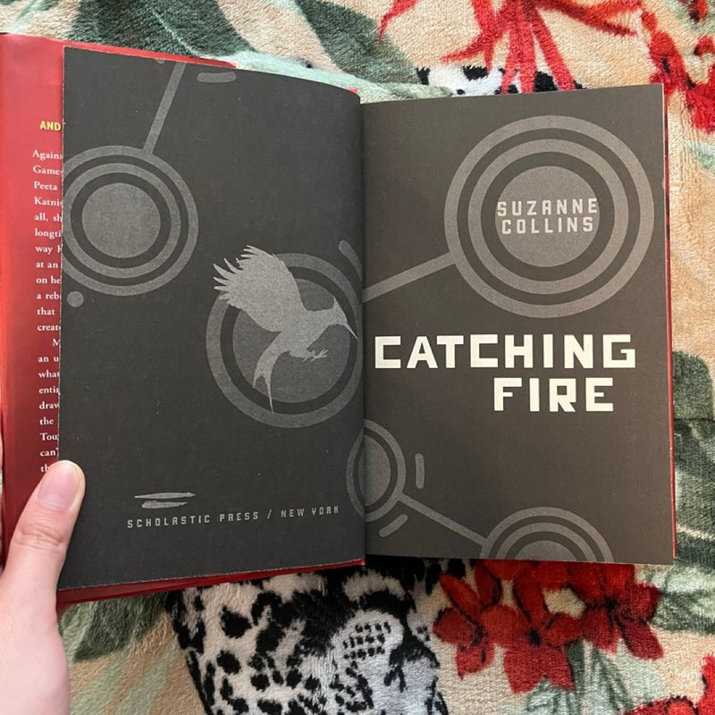 Hunger Games Bundle (Book 2-3)