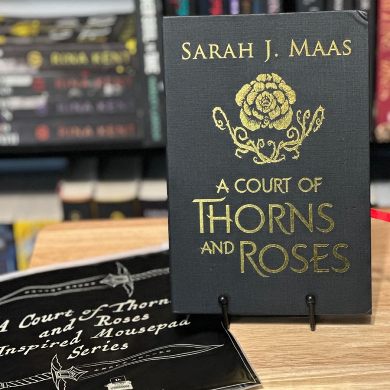 A Court of Thorns and Roses Collector's Edition