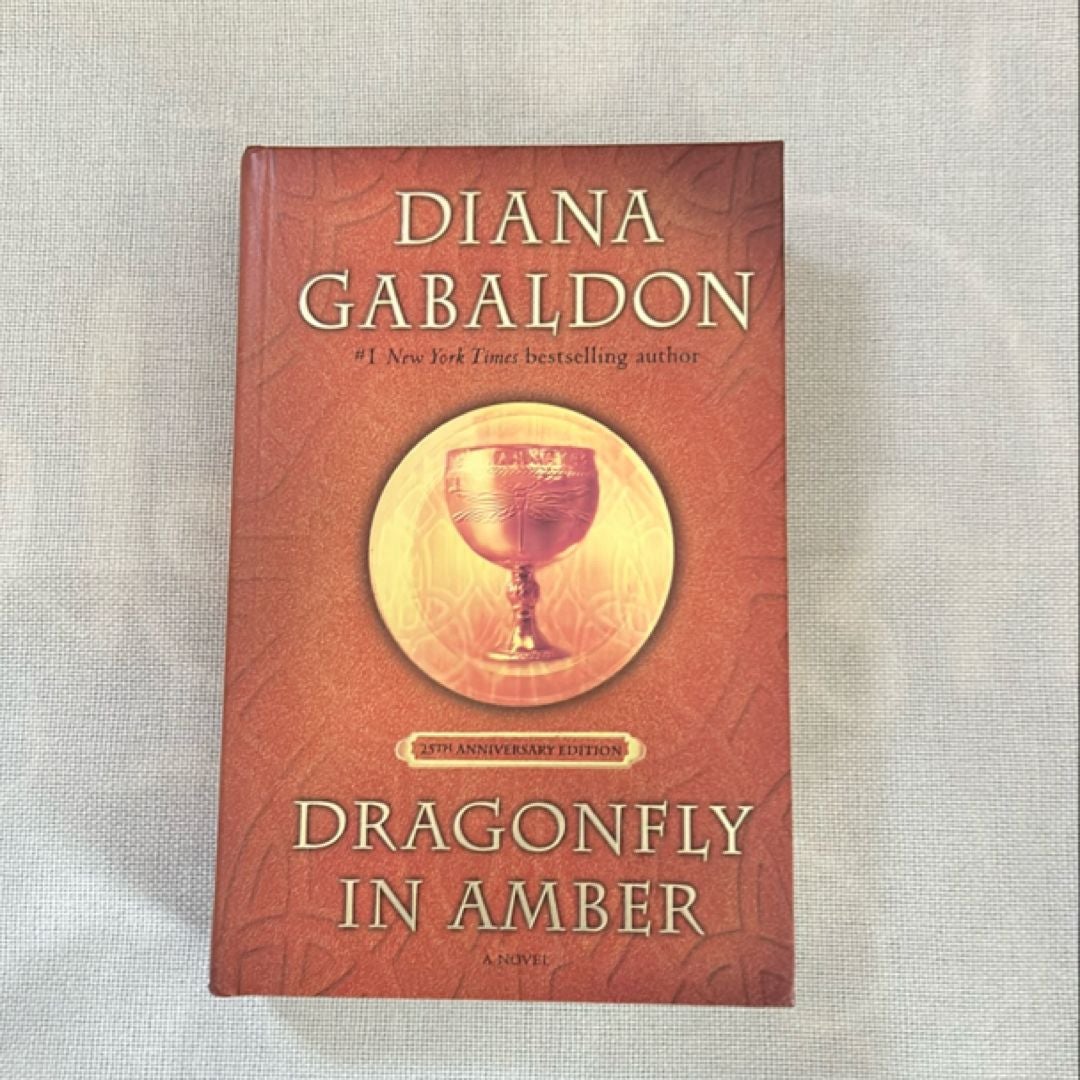 Dragonfly in Amber (25th Anniversary Edition)