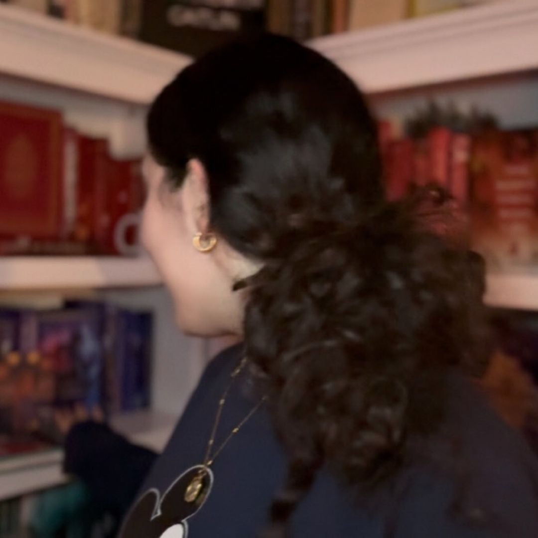 Cait’s Bookshelf