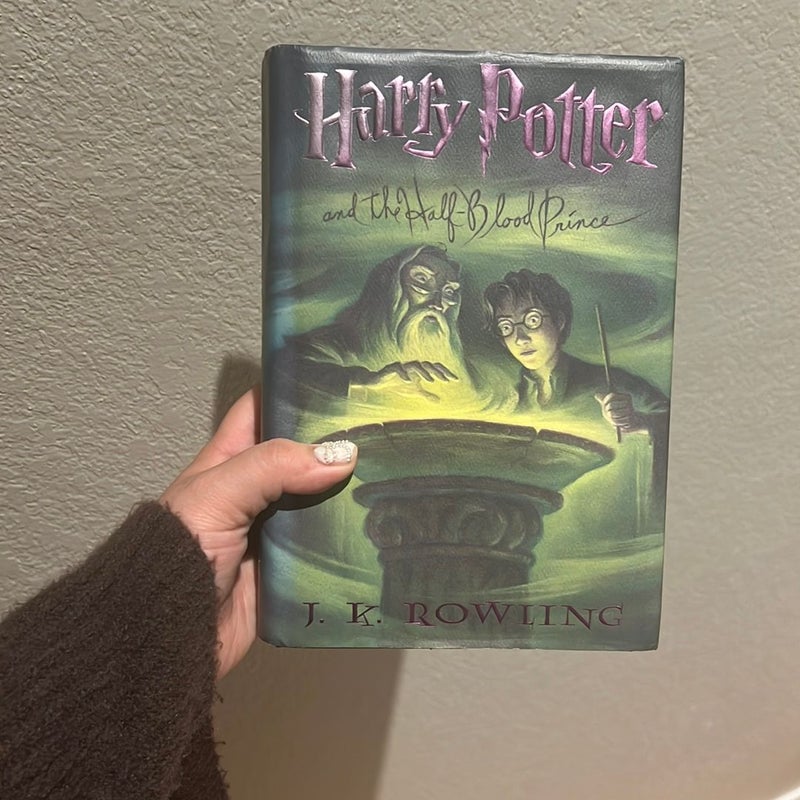 Harry Potter and the Half-Blood Prince (FIRST EDITION)