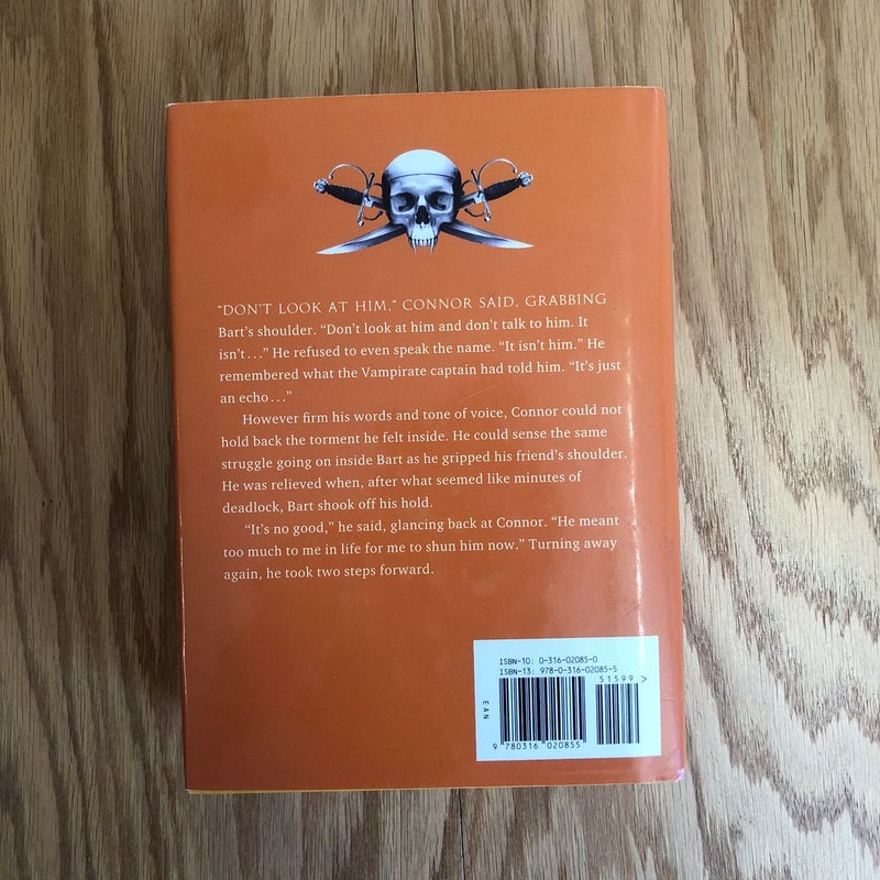 Vampirates: Blood Captain by Justin Somper, Hardcover | Pangobooks