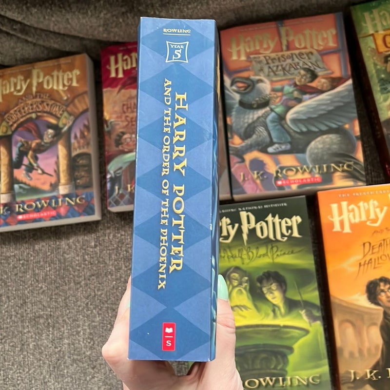 Harry Potter Paperback Full Book Set Volumes 1-7