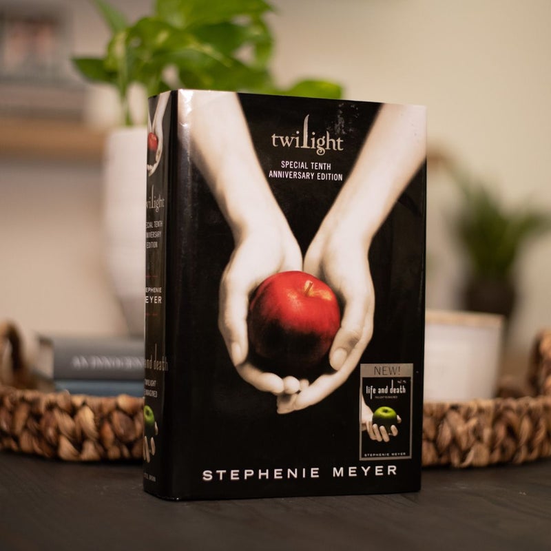 Twilight Tenth Anniversary/Life and Death Dual Edition