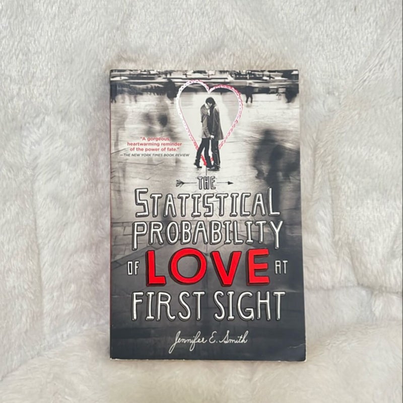 The statistical probability of love at first sight 