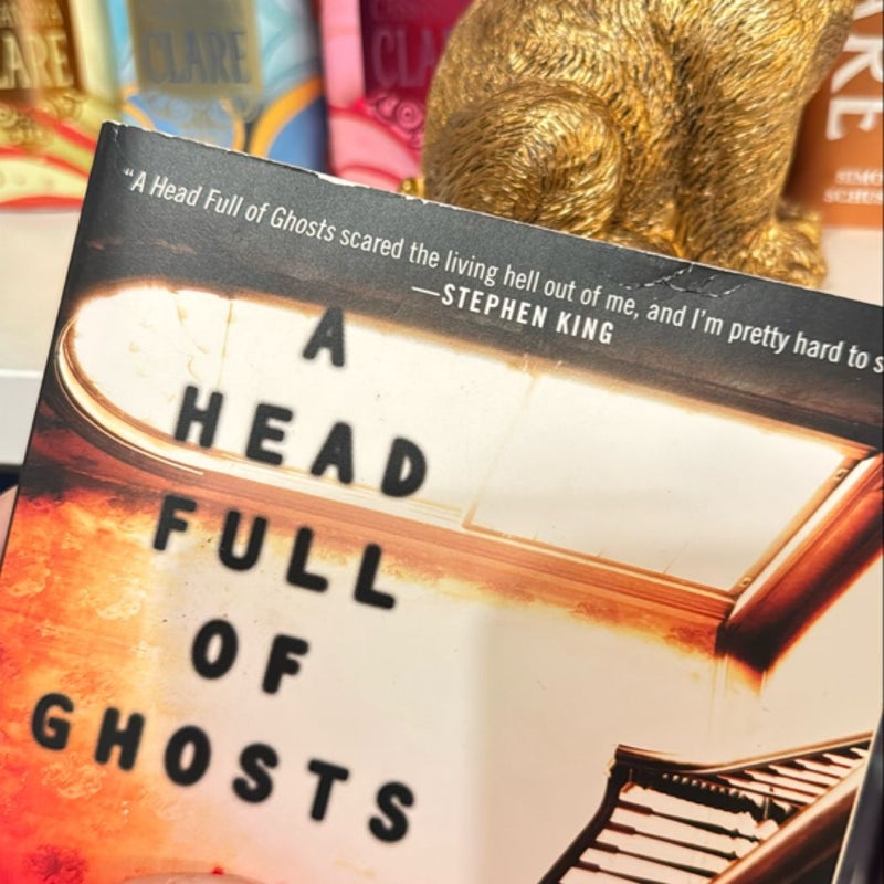 A Head Full of Ghosts