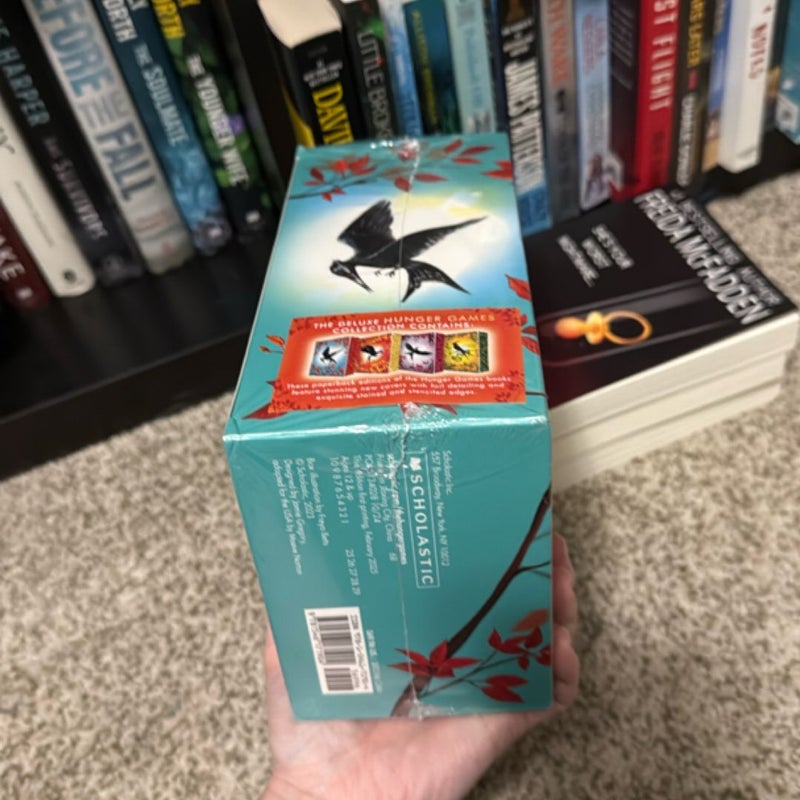 Hunger Games Box Set (Deluxe Edition with Stenciled Edges)