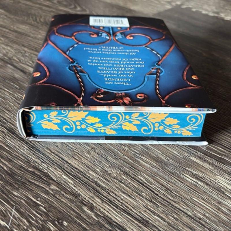The Wren in the Holly Library (Deluxe Limited Edition)