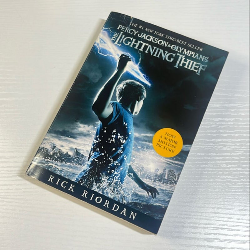 Percy Jackson and the Olympians, Book One the Lightning Thief (Movie Tie-In Edition)