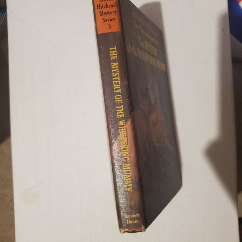 Alfred Hitchcock The three investigators in the mystery of the whispering mummy