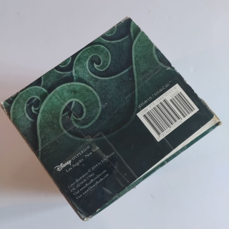 Percy Jackson and the Olympians 5 Book Paperback Boxed Set (new Covers W/poster)