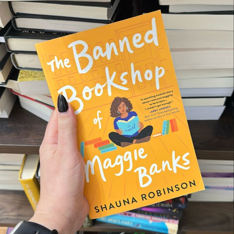 The Banned Bookshop of Maggie Banks by Shauna Robinson