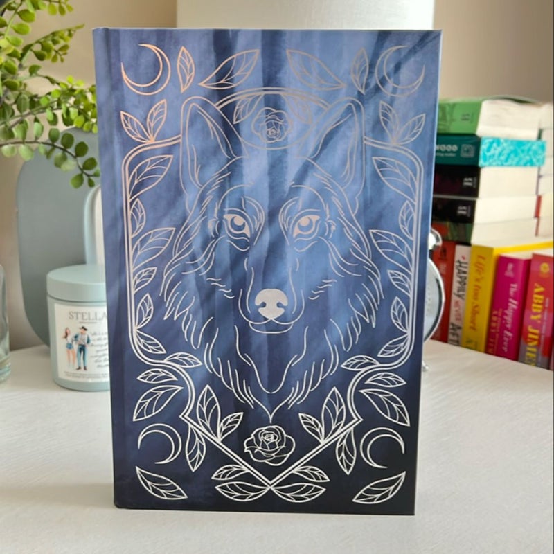 A Curse of Blood and Wolves (FairyLoot Edition)