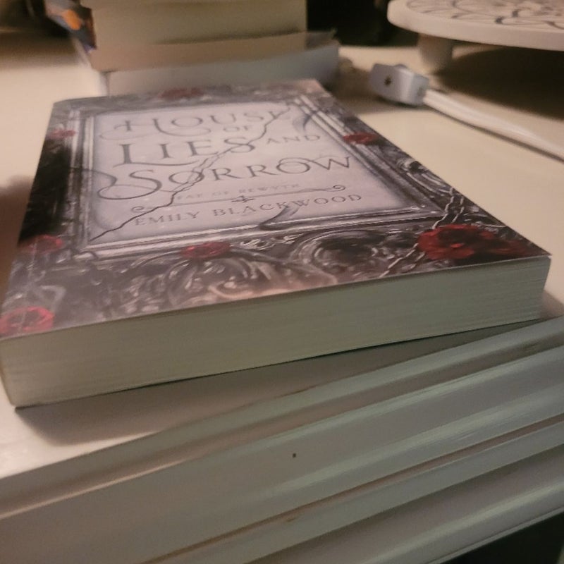 House of Lies and Sorrow by Emily Blackwood, Paperback Pangobooks