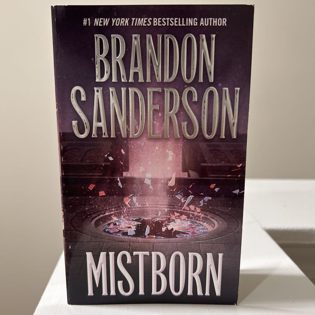 Mistborn #5: Shadows of Self by Brandon Sanderson - mmpbk – Green