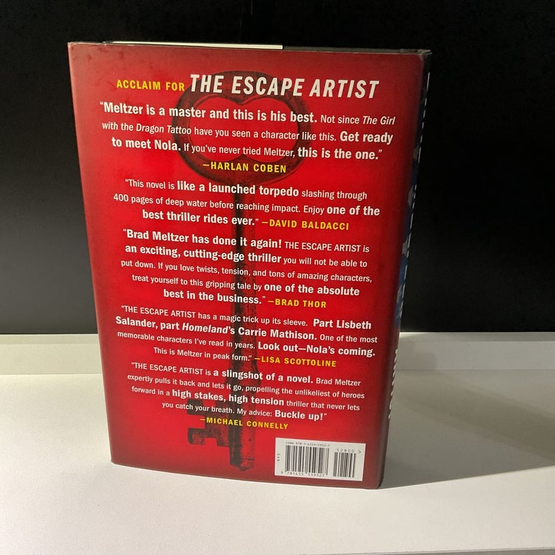 The Escape Artist by Brad Meltzer, Hardcover Pangobooks