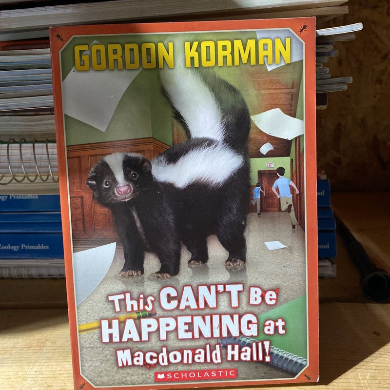 Macdonald Hall #1: This Can't Be Happening at Macdonald Hall! (Reissue)