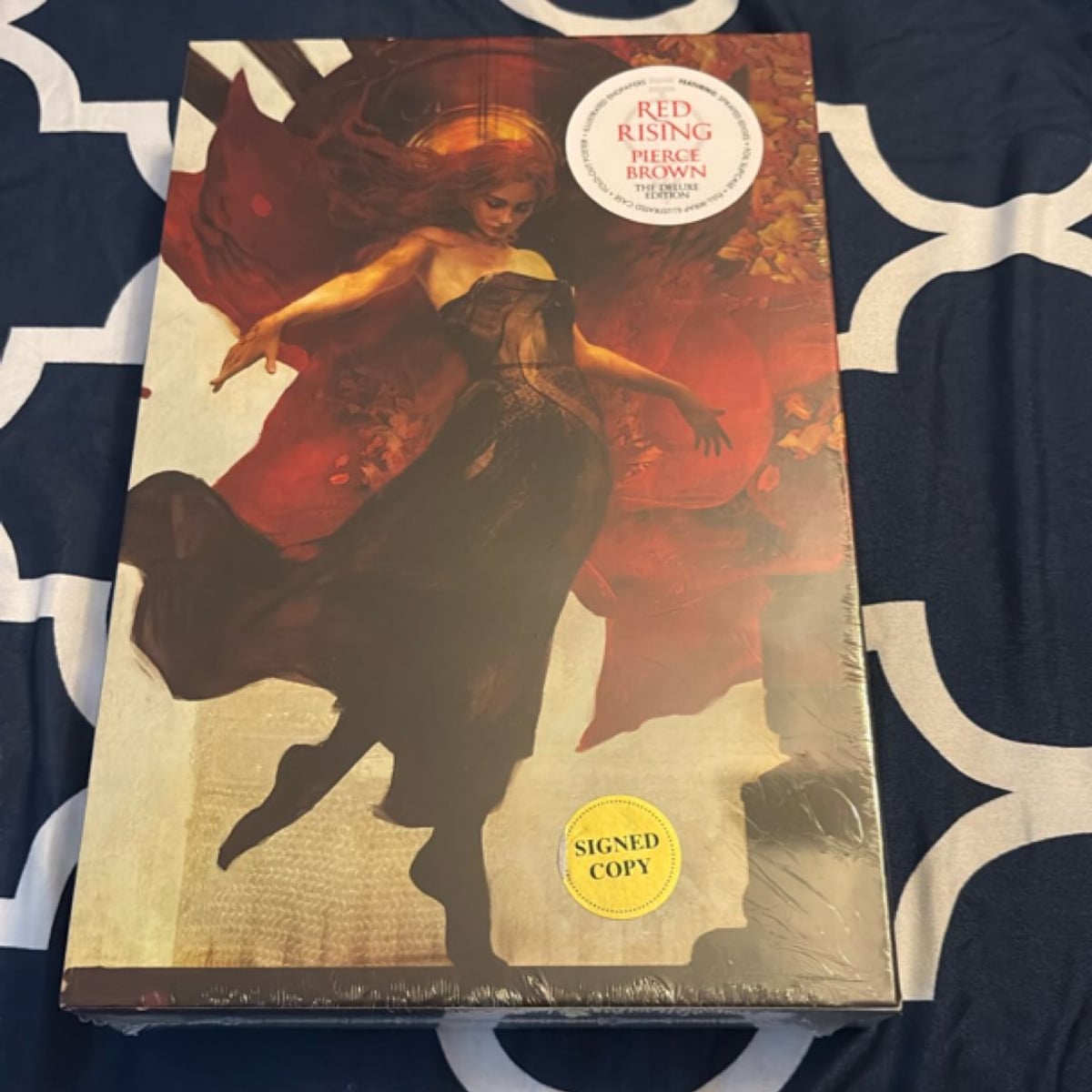 Red Rising - Signed Deluxe Edition by Pierce Brown, Hardcover | Pangobooks