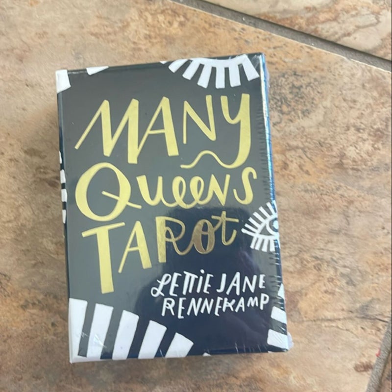 The Many Queens Tarot