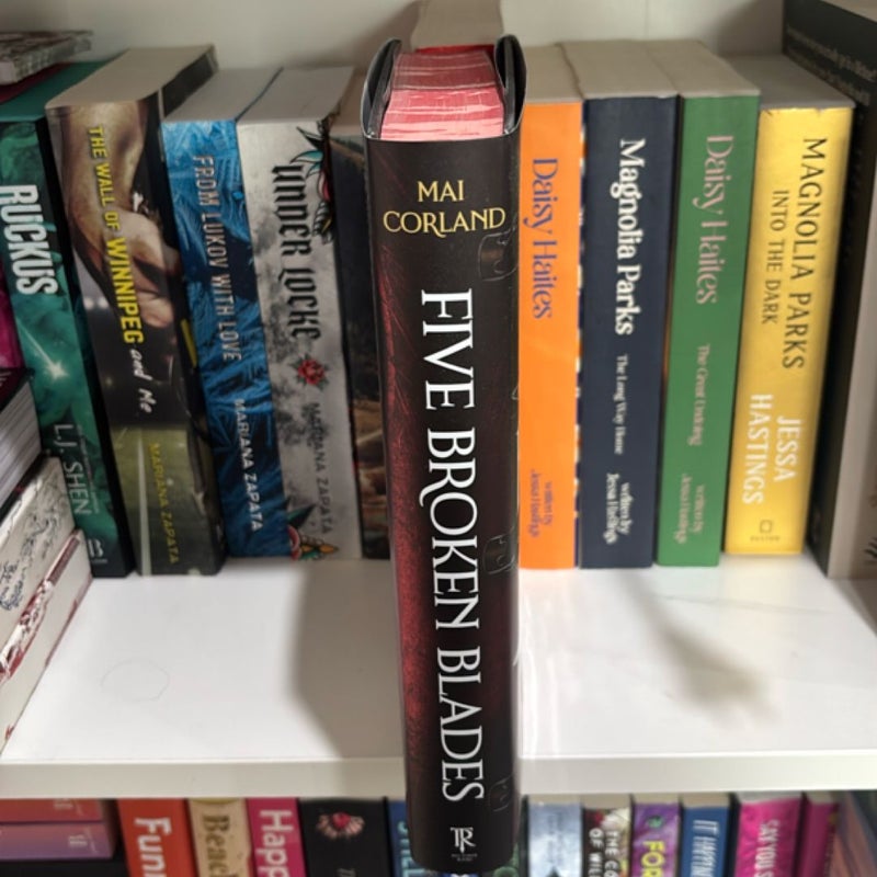 Five Broken Blades (Deluxe Limited Edition)