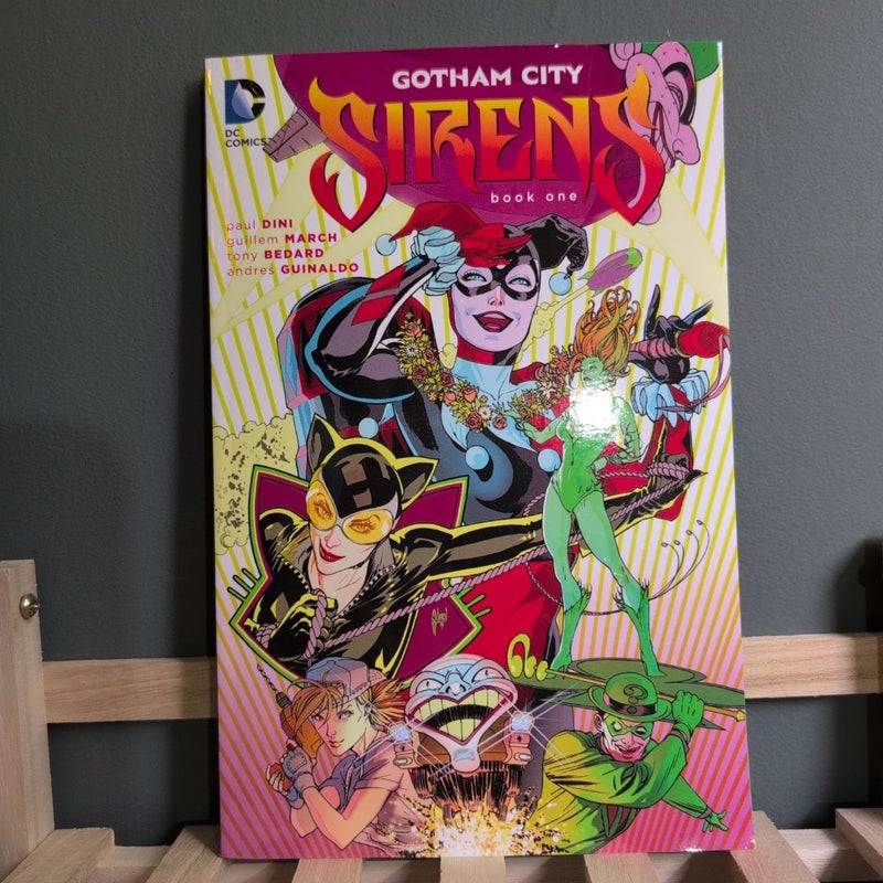 Gotham City Sirens Book One