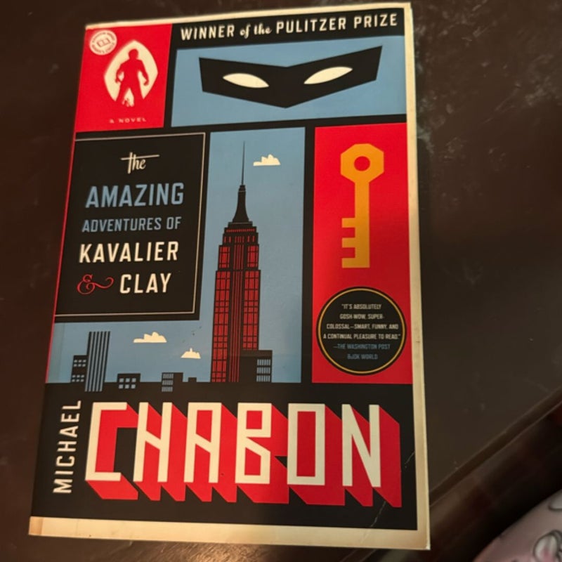The Amazing Adventures of Kavalier and Clay (with Bonus Content)