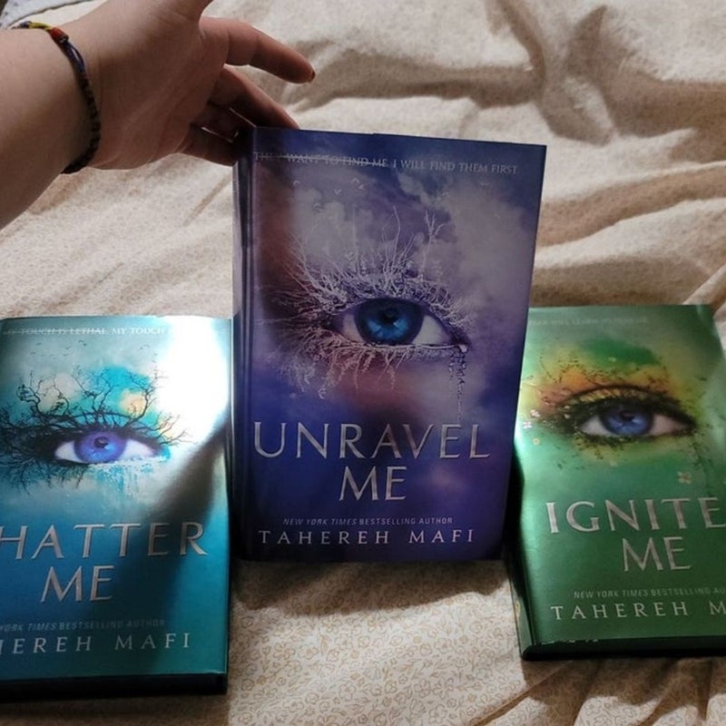 Shatter Me/Destroy Me/Unravel Me/Fracture Me/Ignite Me