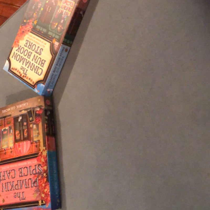 Laurie Gilmore book bundle