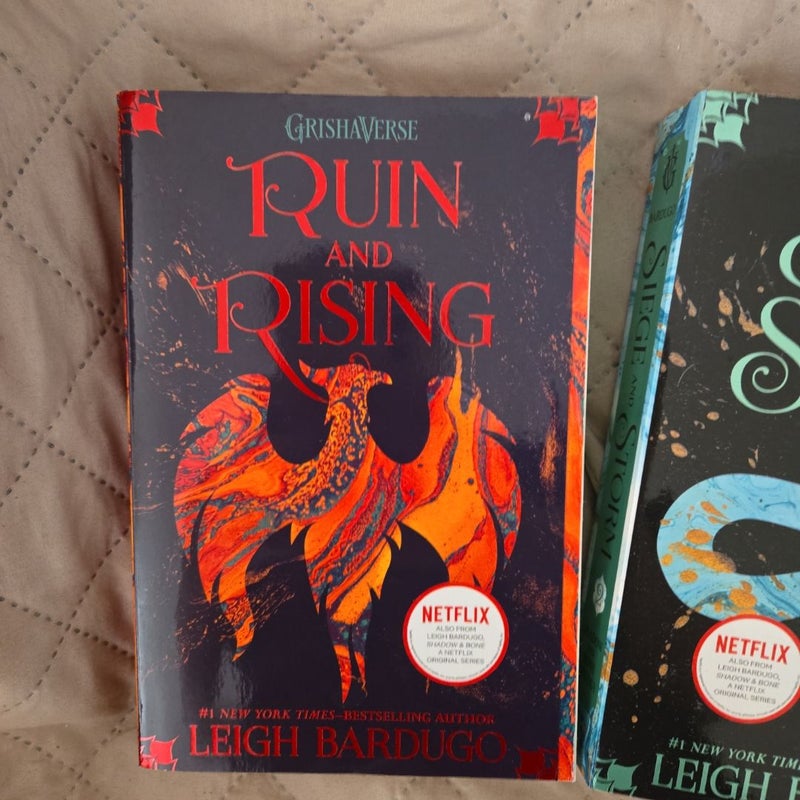 Shadow and bone TRILOGY