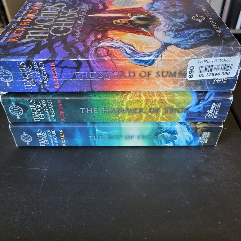 Magnus Chase and the Gods of Asgard Book 1 the Sword of Summer (Magnus Chase and the Gods of Asgard Book 1-3)