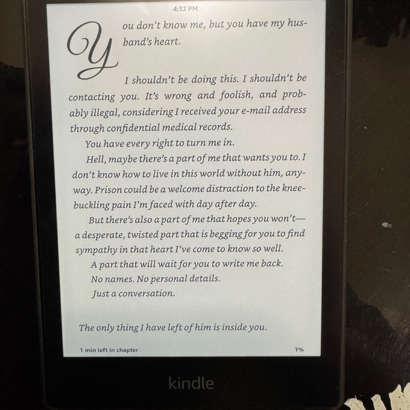 Kindle Signature Paperwhite 11th Gen 32 GB NO ADS WITH WIRELESS CHARGING DOCK