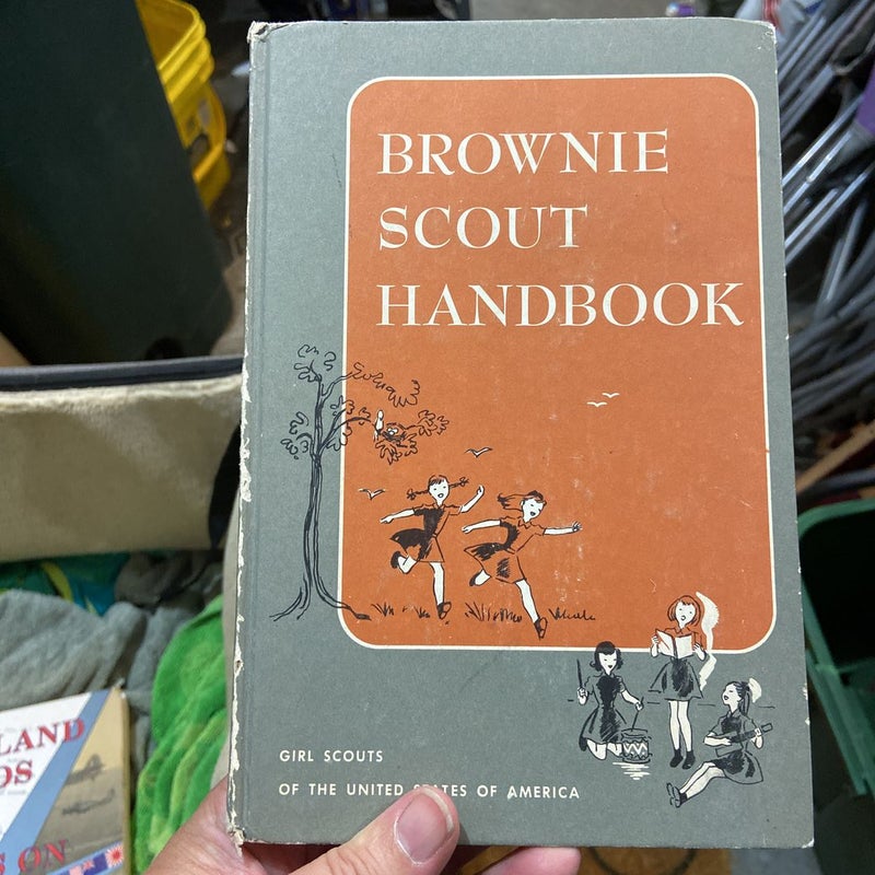 Brownie Scout Handbook (1958)