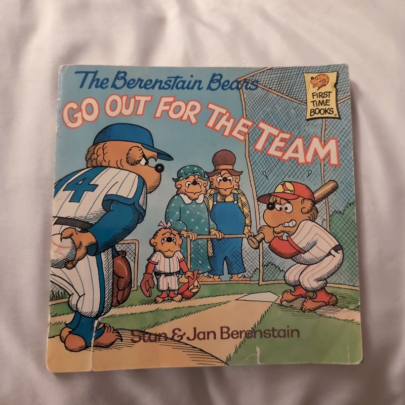 The Berenstain Bears Go Out For The Team