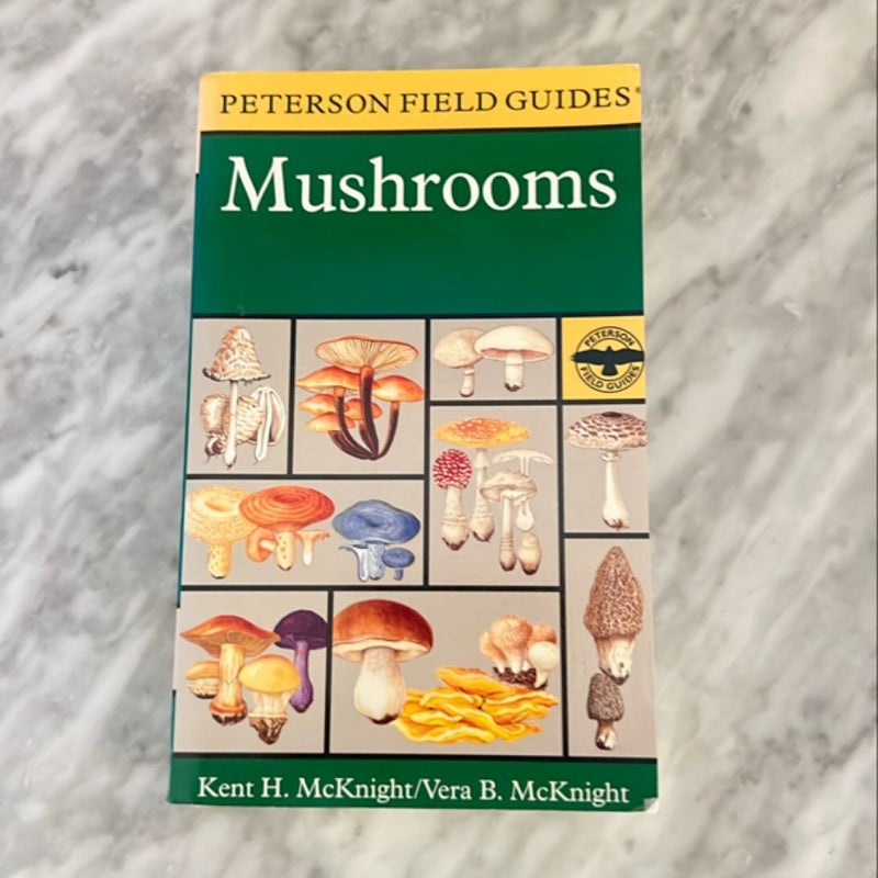 A Peterson Field Guide to Mushrooms
