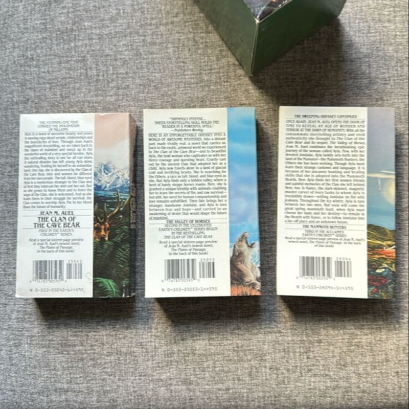 The Earth’s Children Box Set