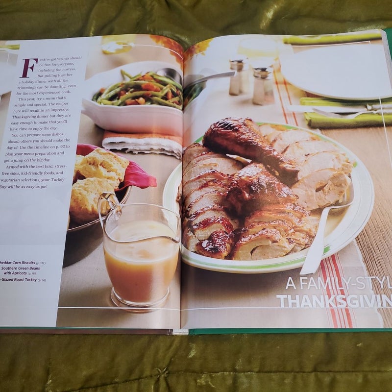 Holidays and Celebrations Cookbook 2015