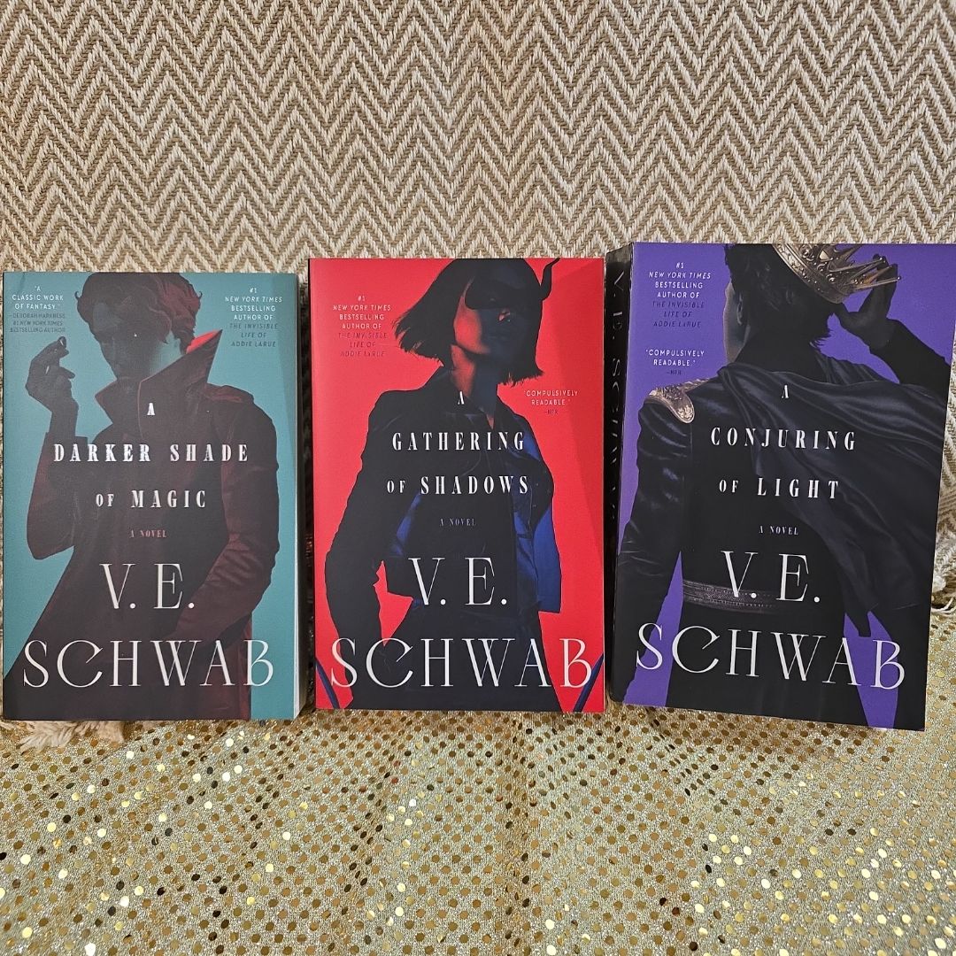 A Darker Shade of Magic, The Gathering of Shadows & A Conjuring of Light Bundle