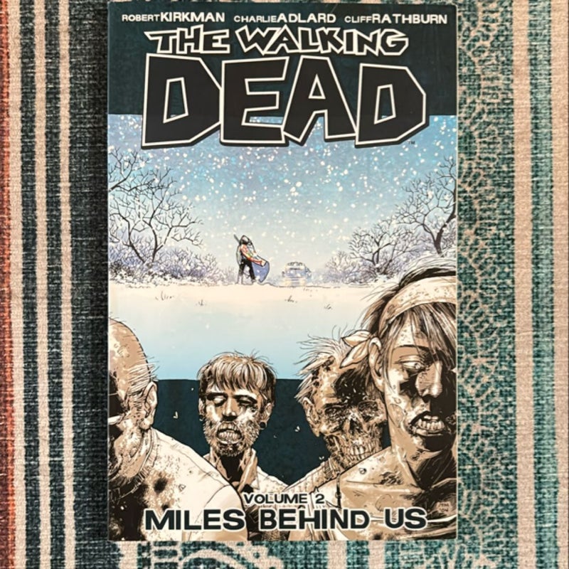 Miles Behind Us (TWD vol 2)