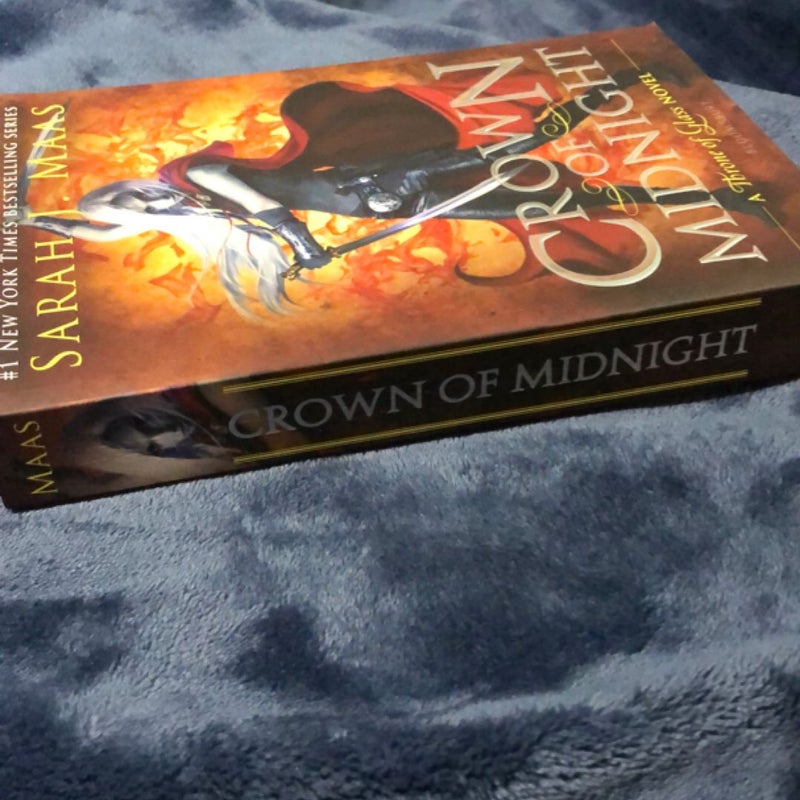 Crown of Midnight OOP Cover