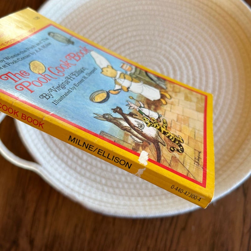 The winnie the pooh cookbook by virginia ellison paperback pangobooks