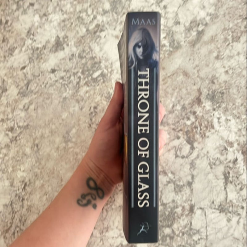 Throne of Glass - OOP cover