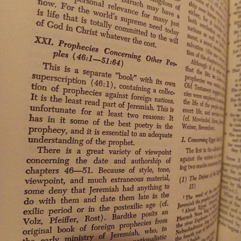 The Broadman Bible Commentary Jermiah-Daniel vol 6